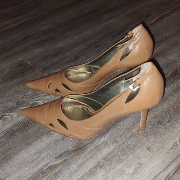 Kenneth Cole New York Pump My Ride tan heeled pointed toe shoes Sz 8.5 EUC - Picture 3 of 6